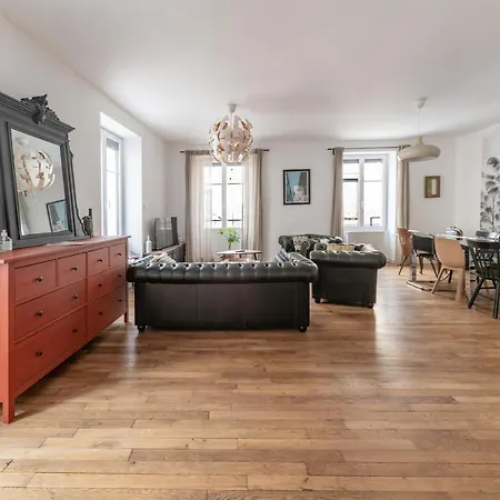 Apartment Grande Maison - Maison Ou En Centre *